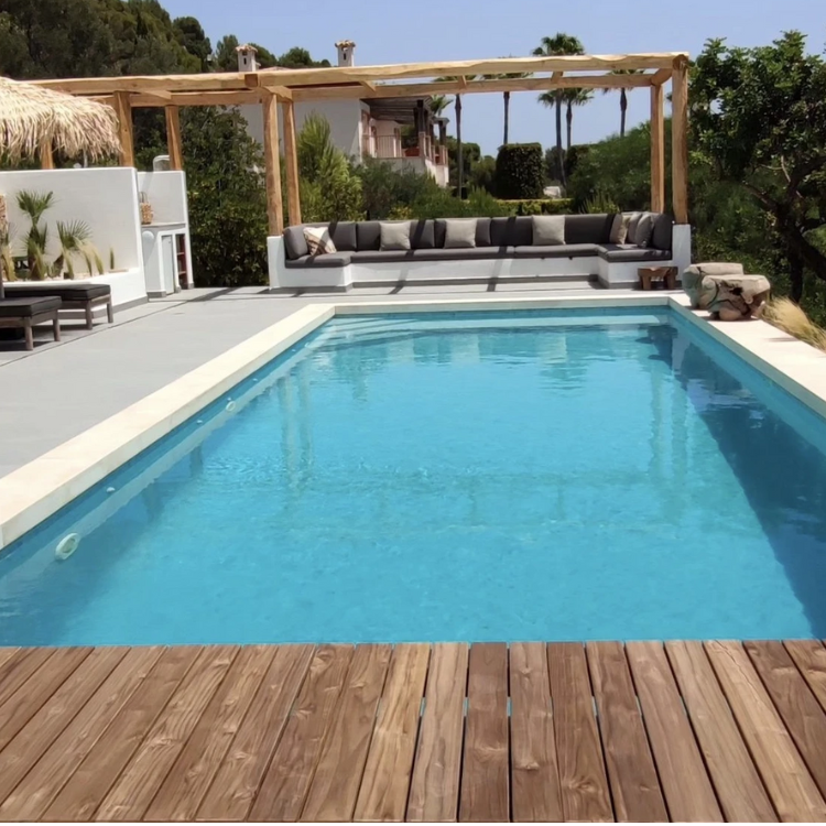 Pack of 10 teak slats for outdoor flooring (1.7 m² – 2×10×170 cm)
