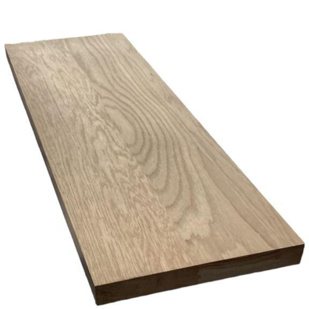 Peldaño de escalera en madera de roble