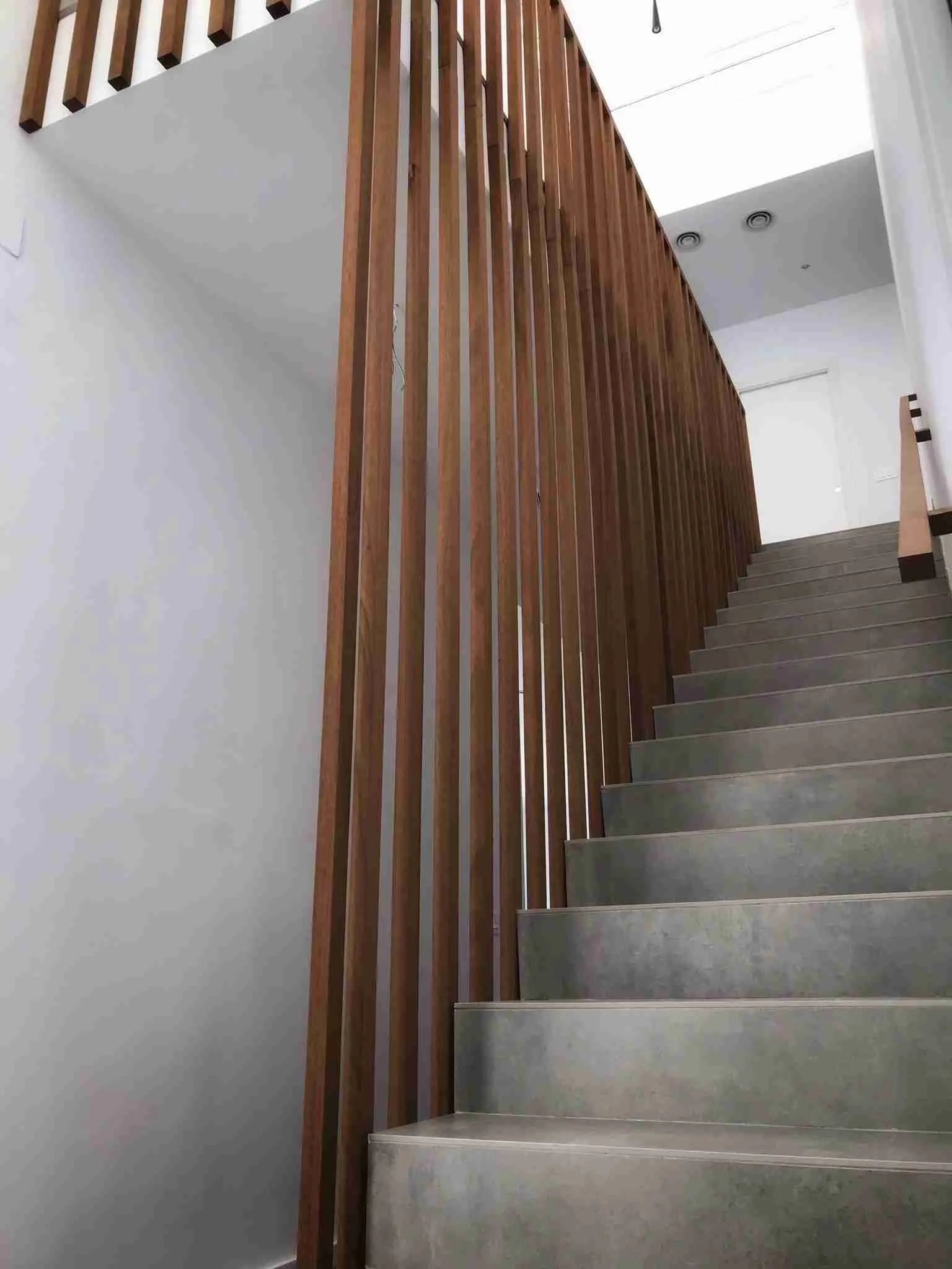 Pack 10 listones de iroko decorativos